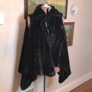 2X Adrienne Landau Faux Fur Swing Vest